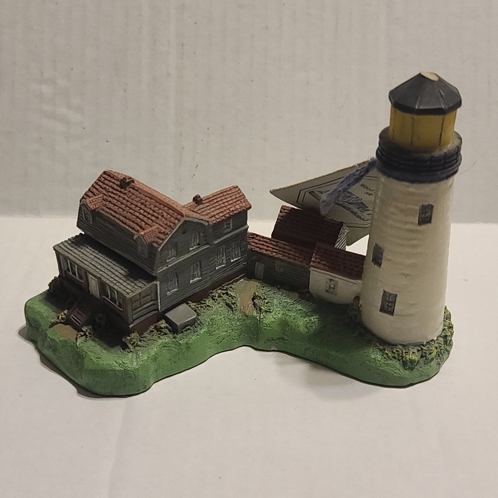 Wood island spoontiques 9167 lighthouse figurine